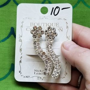 NEW. Very sparkly hair clip jewelry